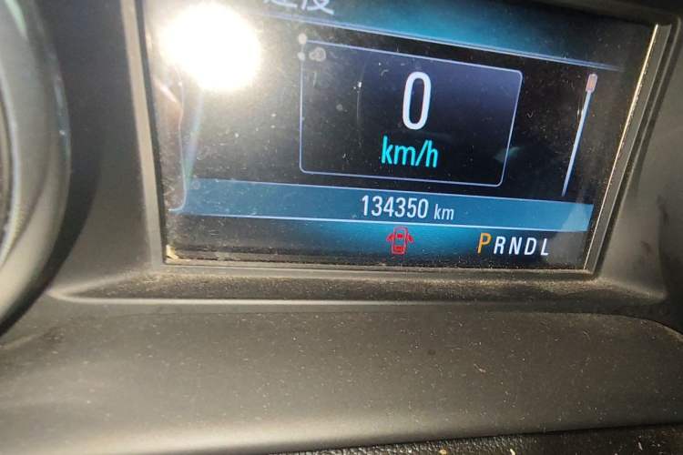 Used Buick Envision 2017 20T Two-Wheel Drive Elite Version Odometer Close Up