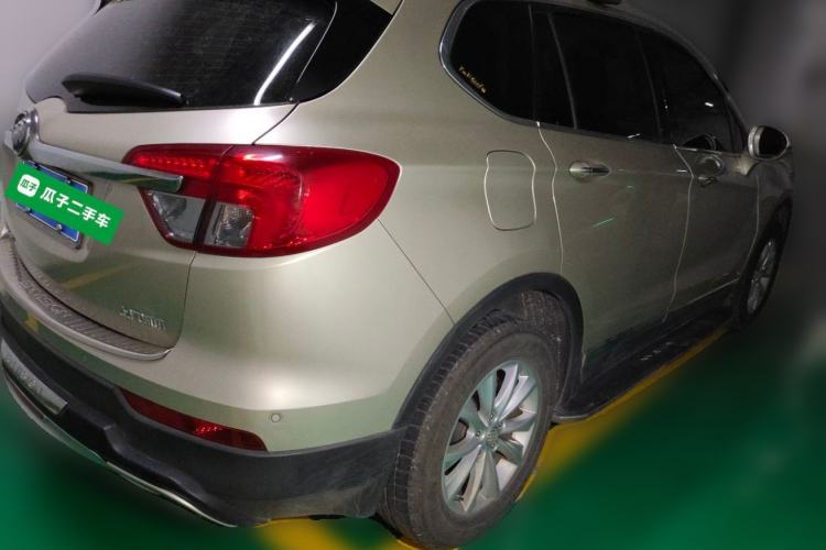 Used Buick Envision 2017 28T Four-Wheel Drive Luxury Model Rear Right 45 Deg