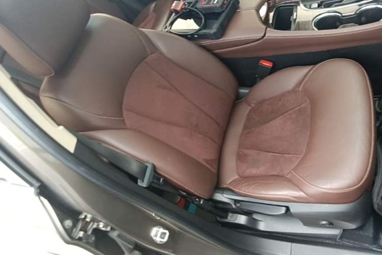 Used Buick Envision 2017 20T Two-Wheel Drive Elite Version Right Front Seat