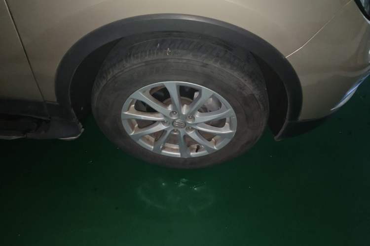 Used Buick Envision 2017 20T Two-Wheel Drive Leading Version Right Front Wheel Hub