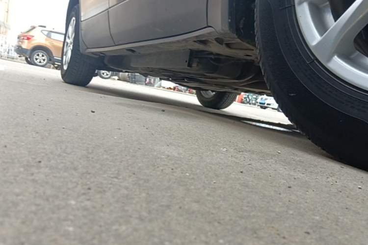 Used Buick Envision 2017 20T Two-Wheel Drive Elite Version Right Side Sill