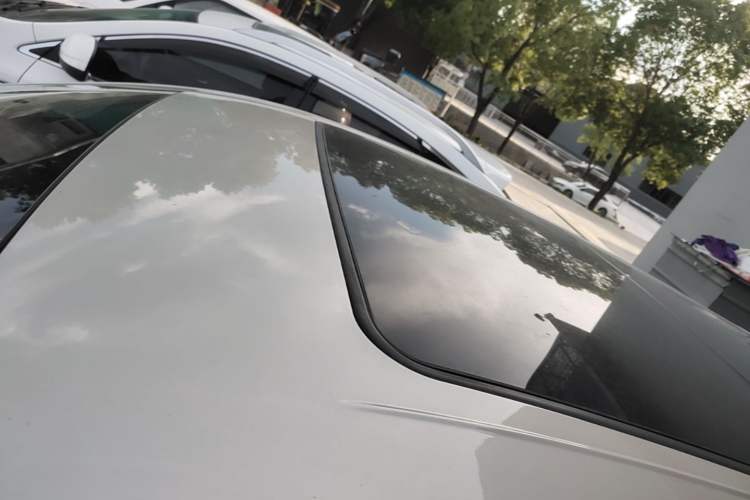 Used Buick Envision 2017 28T Four-Wheel Drive Elite Model Roof