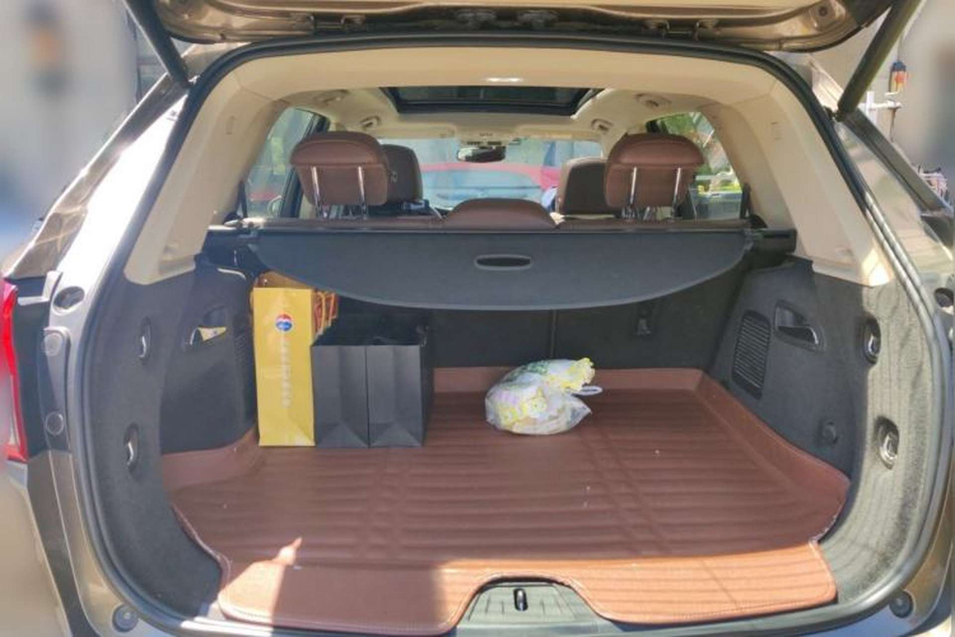 Used Buick Envision 2017 28T Four-Wheel Drive Elite Model Trunk