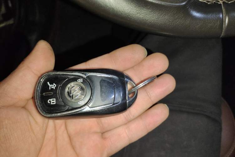 Used Buick Envision 2017 28T Four-Wheel Drive Luxury Model Vehicle Key