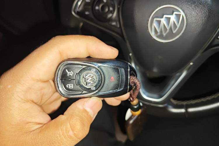 Used Buick Envision 2017 28T Four-Wheel Drive Luxury Model Vehicle Key