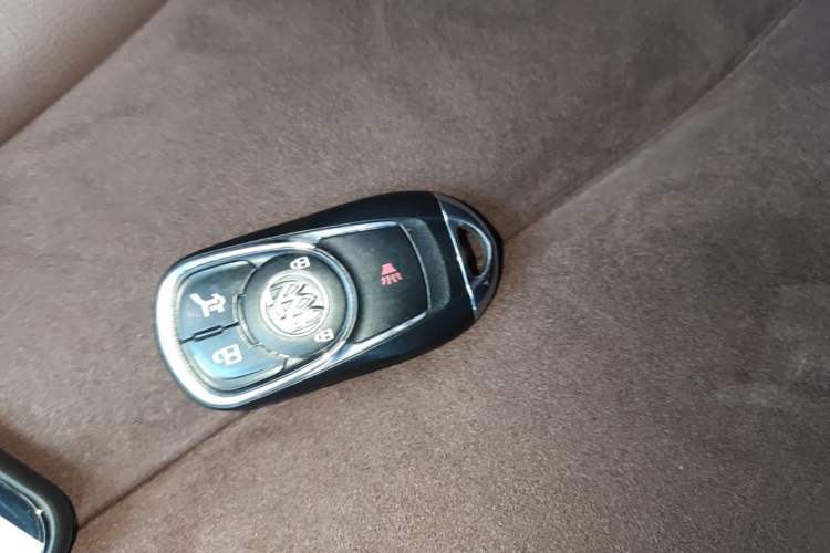Used Buick Envision 2017 28T Four-Wheel Drive Elite Model Vehicle Key