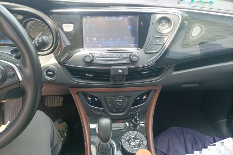 Used Buick Envision 2018 28T Four-Wheel Drive Elite Version Audio And AC Panel