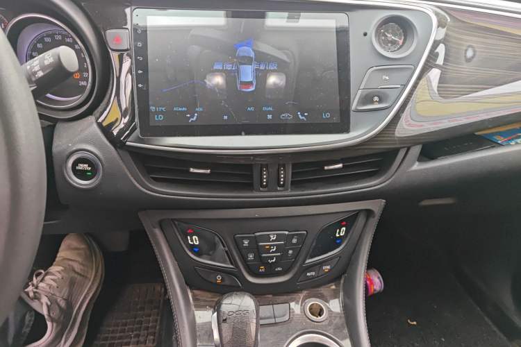Used Buick Envision 2018 20T Two-Wheel-Drive Leading Model Audio And AC Panel