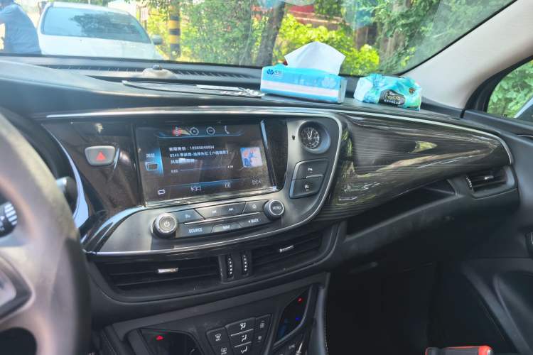 Used Buick Envision 2018 20T Two-Wheel-Drive Leading Model Audio And AC Panel