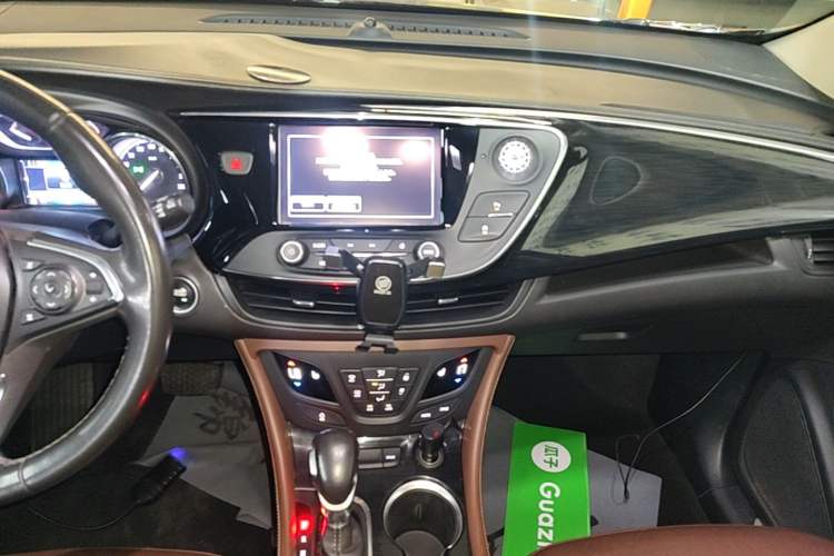 Used Buick Envision 2018 28T Four-Wheel Drive Elite Version Audio And AC Panel