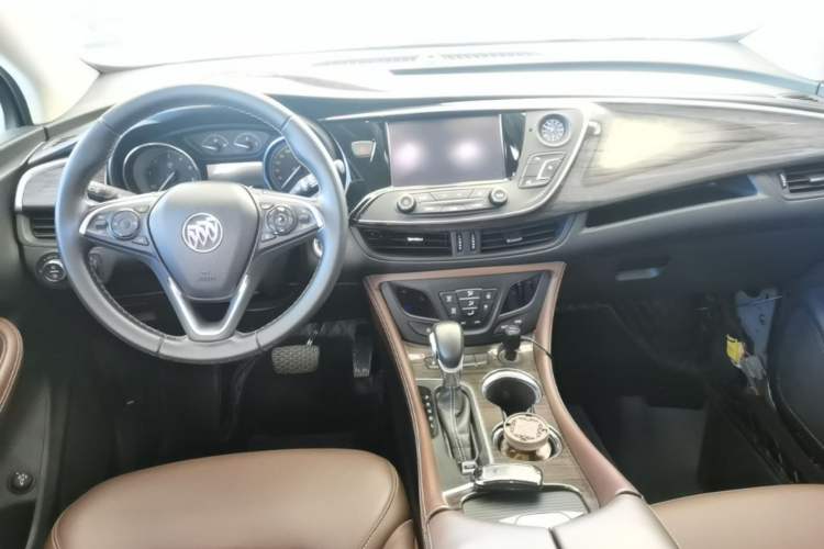 Used Buick Envision 2018 20T Two-Wheel Drive Luxury Model Center Console