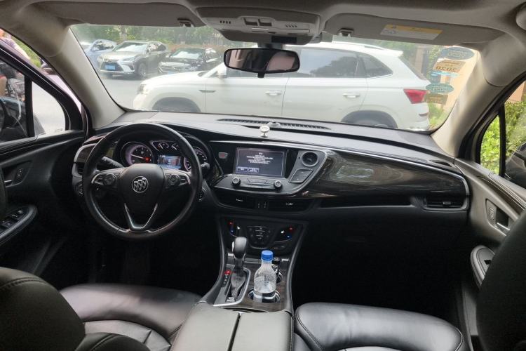 Used Buick Envision 2018 20T Two-Wheel-Drive Elite Model Center Console