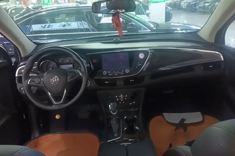 Used Buick Envision 2018 20T Two-Wheel-Drive Elite Model Center Console