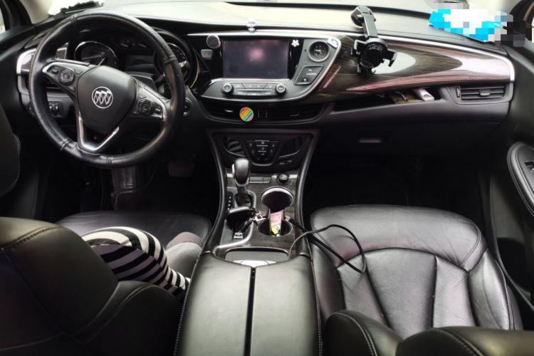 Used Buick Envision 2018 20T Two-Wheel-Drive Elite Model Center Console