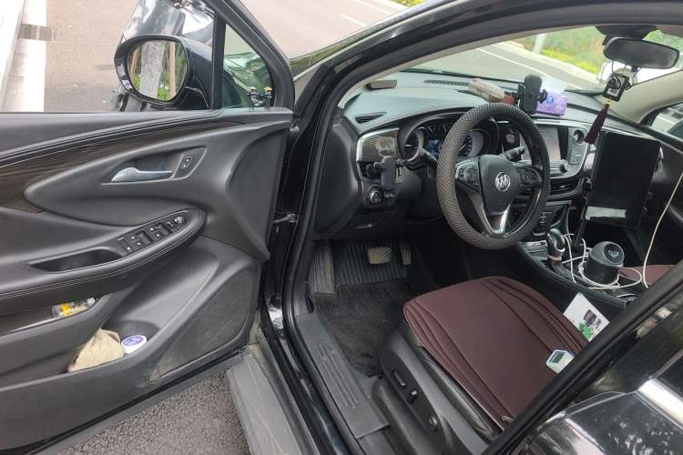 Used Buick Envision 2018 20T Two-Wheel-Drive Elite Model Driver Seat