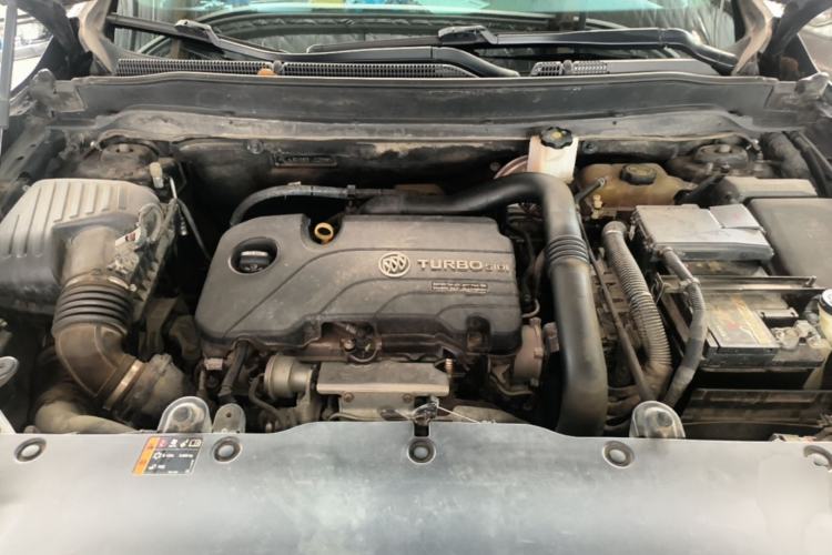 Used Buick Envision 2018 20T Two-Wheel-Drive Elite Model Engine Bay