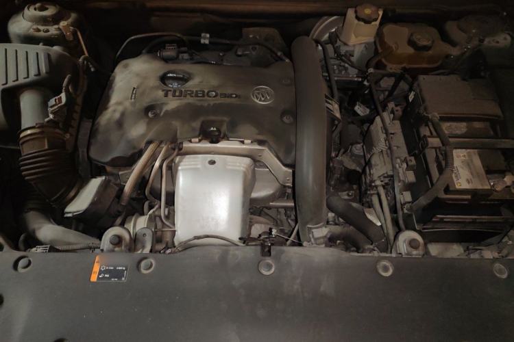 Used Buick Envision 2018 28T Four-Wheel Drive Elite Version Engine Bay