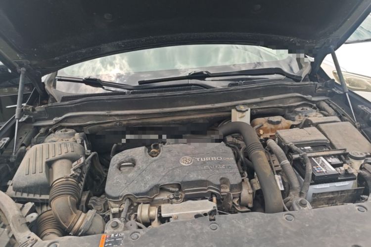 Used Buick Envision 2018 20T Two-Wheel-Drive Elite Model Engine Bay