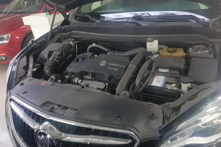 Used Buick Envision 2018 20T Two-Wheel-Drive Elite Model Engine Bay
