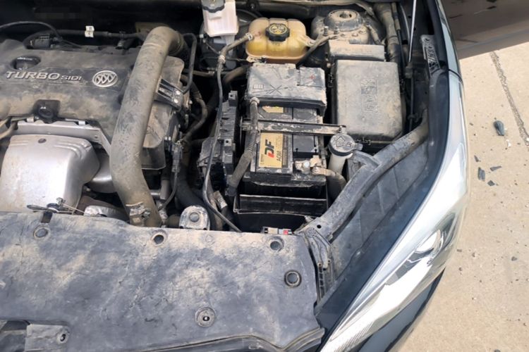 Used Buick Envision 2018 28T Four-Wheel Drive Elite Version Engine Bay Left