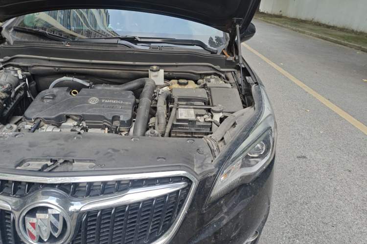 Used Buick Envision 2018 20T Two-Wheel-Drive Elite Model Engine Bay Left