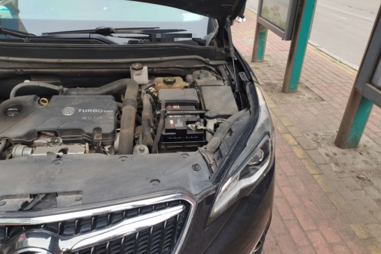 Used Buick Envision 2018 20T Two-Wheel-Drive Elite Model Engine Bay Left