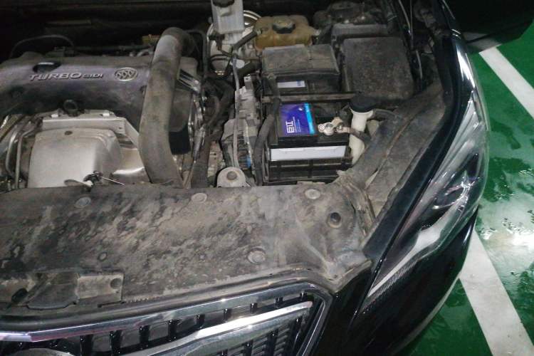 Used Buick Envision 2018 28T Four-Wheel Drive Elite Version Engine Bay Left