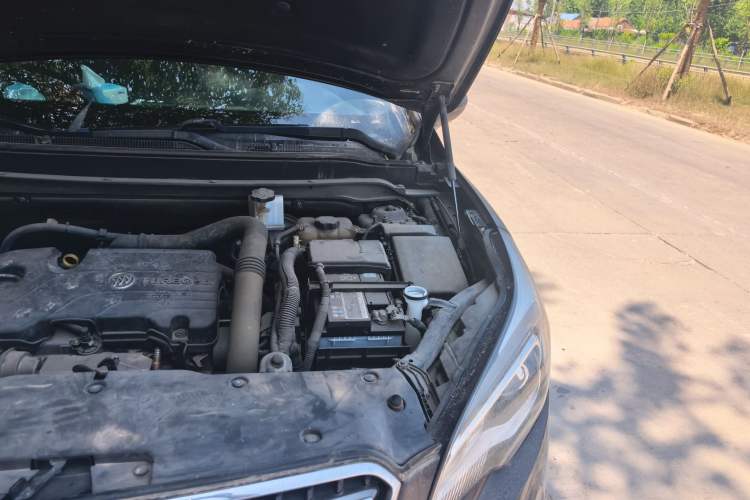 Used Buick Envision 2018 20T Two-Wheel-Drive Leading Model Engine Bay Left