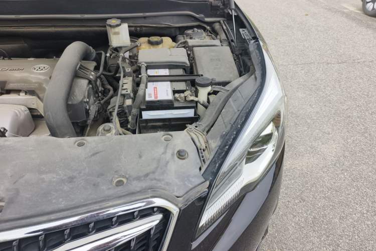 Used Buick Envision 2018 28T Four-Wheel Drive Elite Version Engine Bay Left