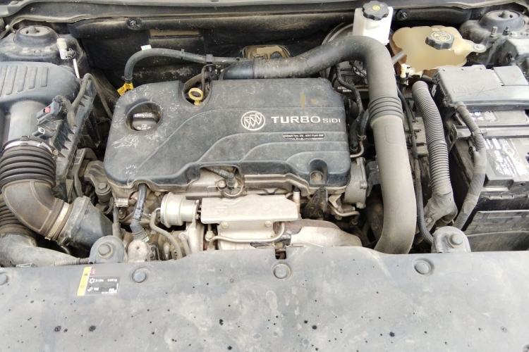Used Buick Envision 2018 20T Two-Wheel-Drive Elite Model Engine Bay