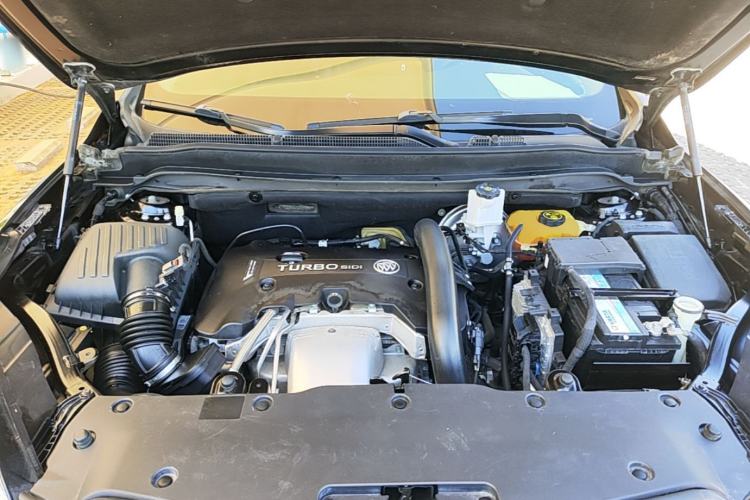 Used Buick Envision 2018 28T Four-Wheel Drive Elite Version Engine Bay