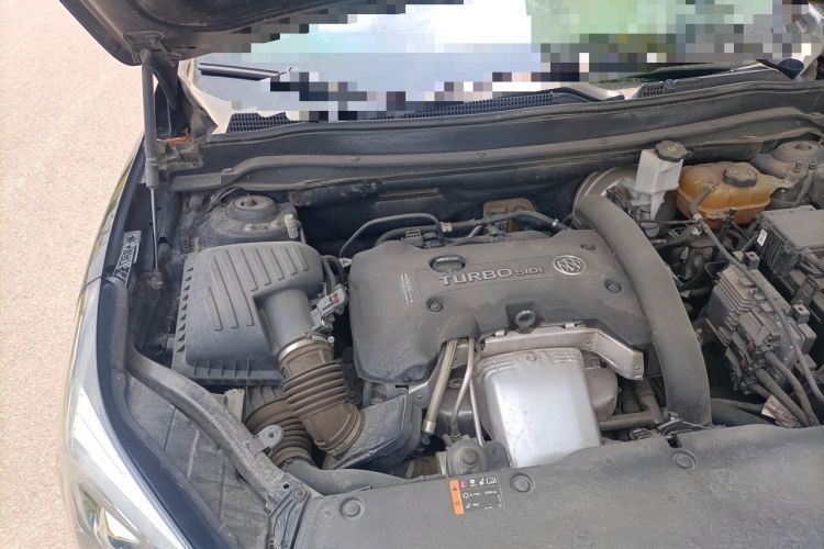Used Buick Envision 2018 28T Four-Wheel Drive Elite Version Engine Bay Right