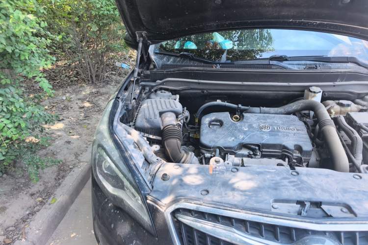 Used Buick Envision 2018 20T Two-Wheel-Drive Leading Model Engine Bay Right