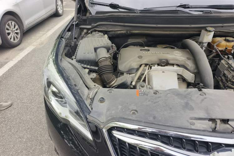Used Buick Envision 2018 28T Four-Wheel Drive Elite Version Engine Bay Right