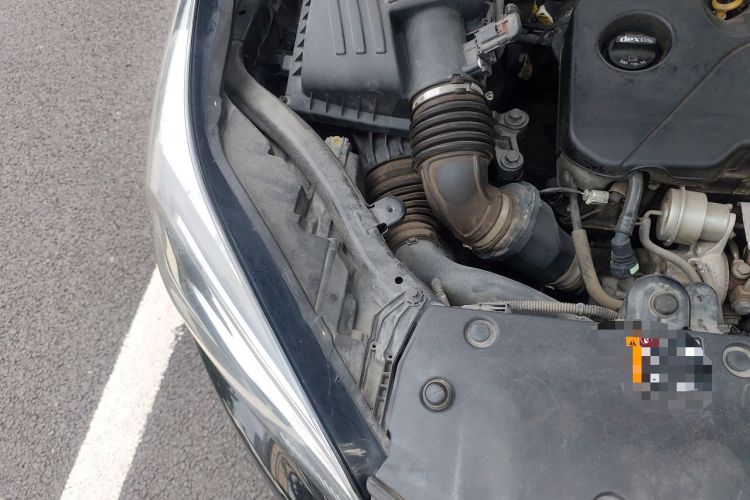 Used Buick Envision 2018 20T Two-Wheel-Drive Elite Model Engine Bay Right