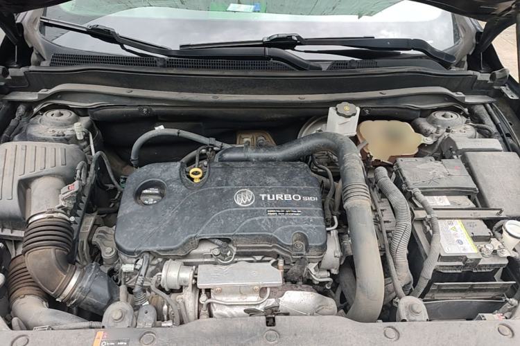 Used Buick Envision 2018 20T Two-Wheel Drive Luxury Model Engine Bay