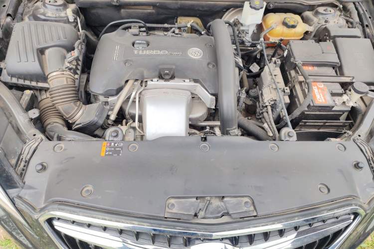 Used Buick Envision 2018 28T Four-Wheel Drive Elite Version Engine Bay