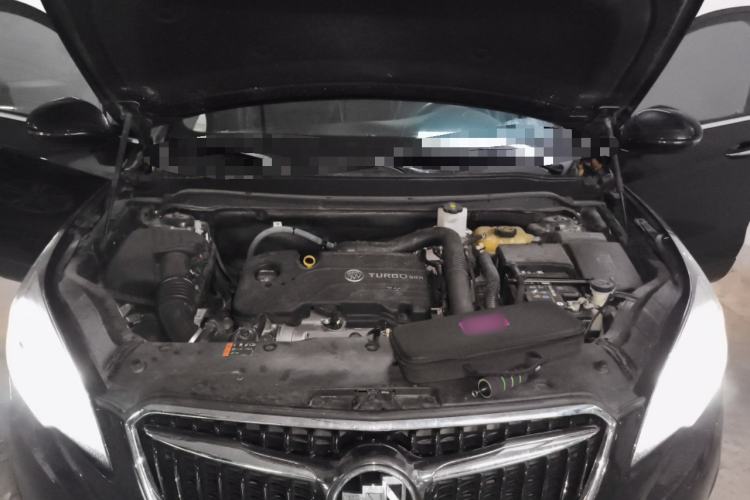 Used Buick Envision 2018 20T Two-Wheel Drive Luxury Model Engine Bay
