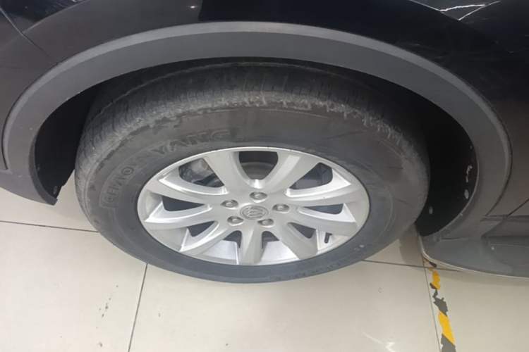 Used Buick Envision 2018 20T Two-Wheel-Drive Elite Model Exterior 4