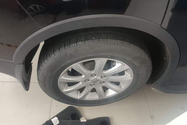 Used Buick Envision 2018 20T Two-Wheel-Drive Elite Model Exterior 5
