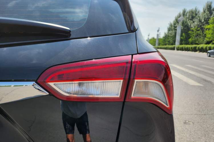 Used Buick Envision 2018 28T Four-Wheel Drive Elite Version Exterior 6