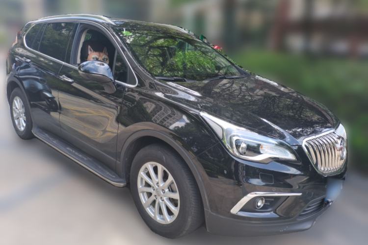Used Buick Envision 2018 20T Two-Wheel Drive Luxury Model Front Right 45 Deg