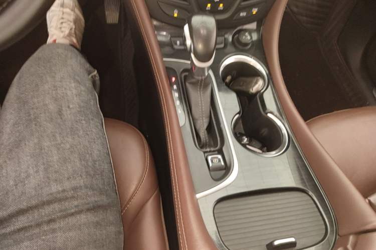 Used Buick Envision 2018 20T Two-Wheel Drive Luxury Model Gear Lever