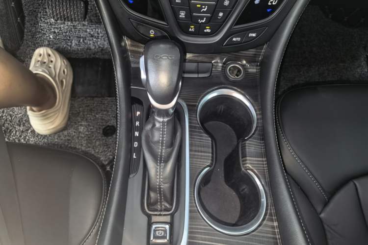 Used Buick Envision 2018 20T Two-Wheel-Drive Elite Model Gear Lever
