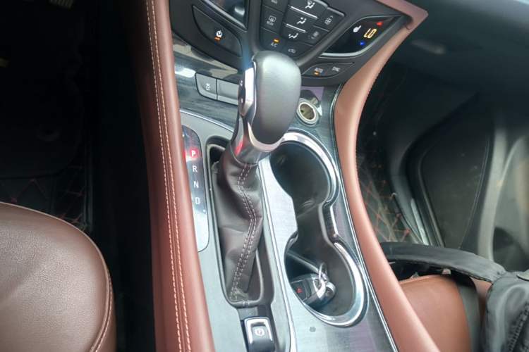 Used Buick Envision 2018 28T Four-Wheel Drive Elite Version Gear Lever