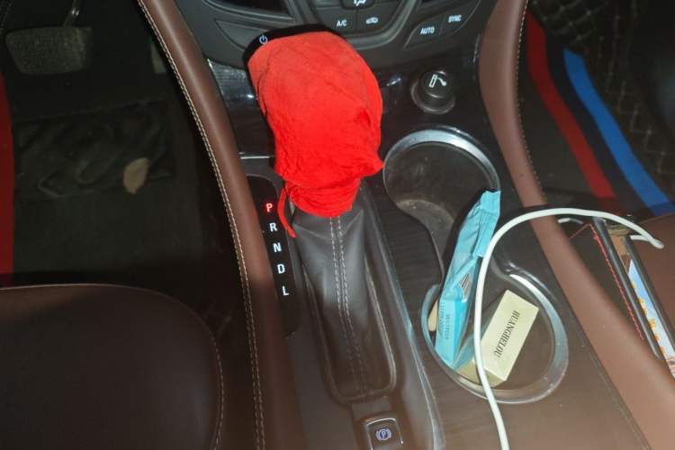 Used Buick Envision 2018 28T Four-Wheel Drive Elite Version Gear Lever