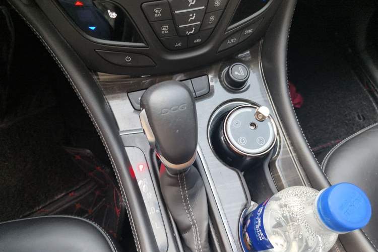 Used Buick Envision 2018 20T Two-Wheel-Drive Elite Model Gear Lever