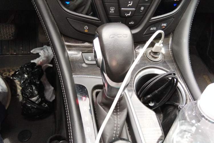 Used Buick Envision 2018 20T Two-Wheel-Drive Elite Model Gear Lever