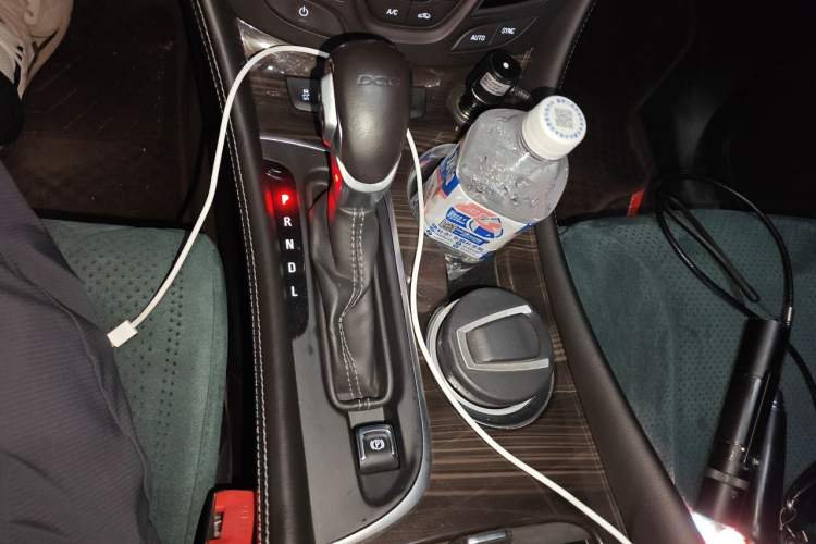 Used Buick Envision 2018 20T Two-Wheel-Drive Elite Model Gear Lever