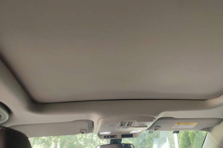 Used Buick Envision 2018 28T Four-Wheel Drive Elite Version Headliner